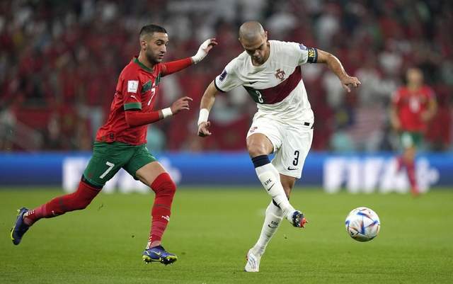  波鸿门将超神发挥零封卫冕冠军  